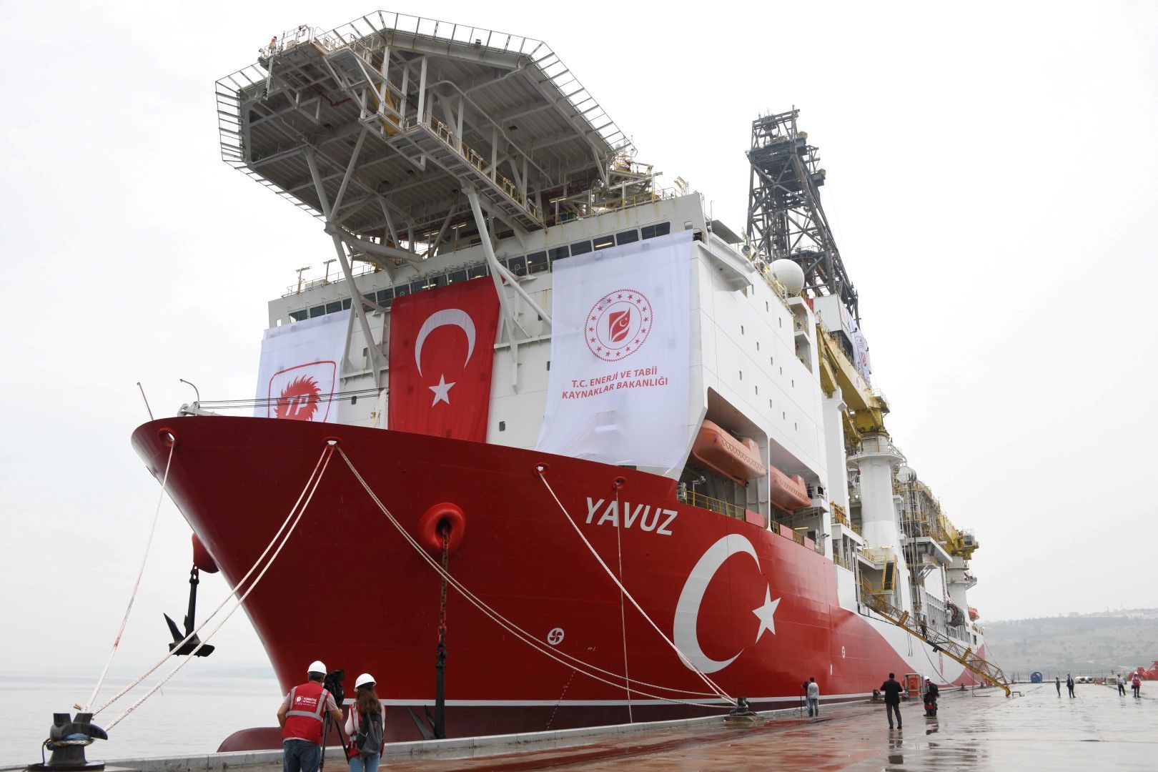 Сондажният кораб "Явуз" започва проучвания от 20 април, придружен от 3 спомагателни плавателни съда