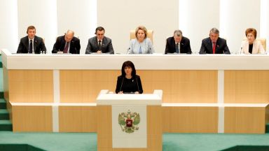 Караянчева в Русия: България подкрепя преминаването на Турски поток през страната ни
