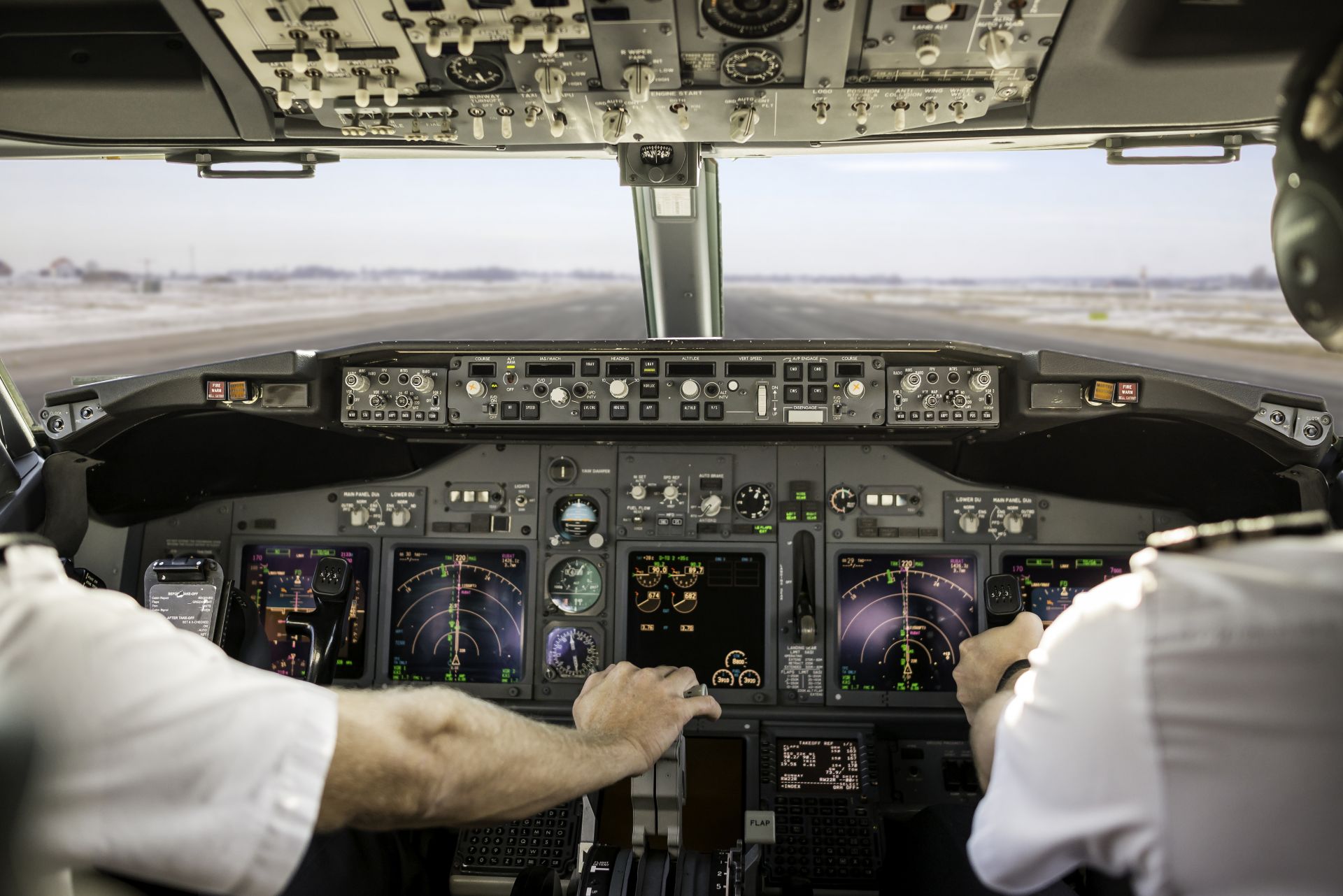 Федералната авиационна администрация е решило, че би било достатъчно да информира пилотите за опасностите от неизправност на бордовия сензор