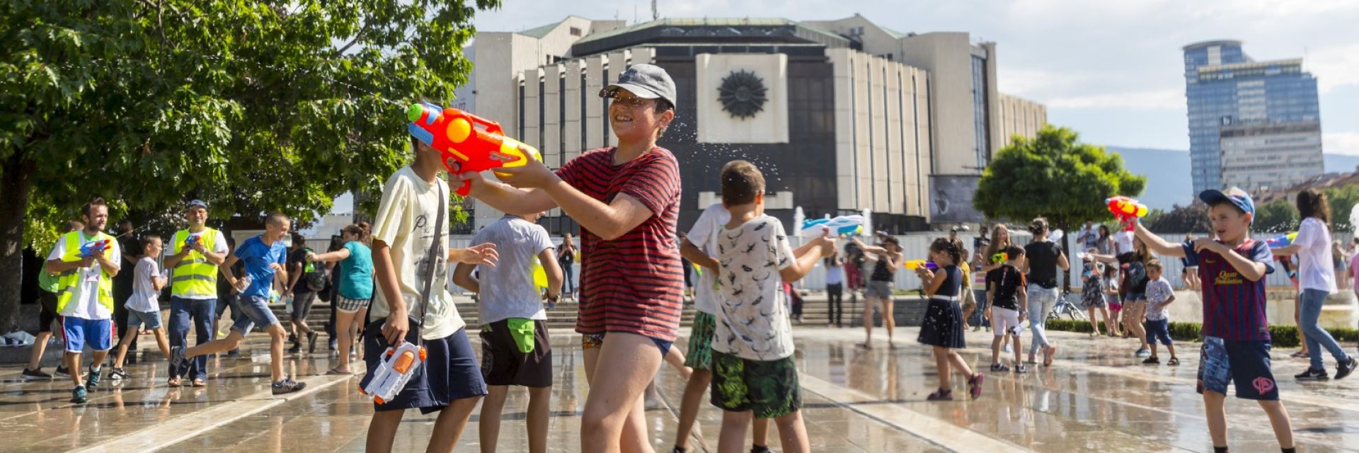 Юли ще бъде сух и горещ, но без рекордни жеги