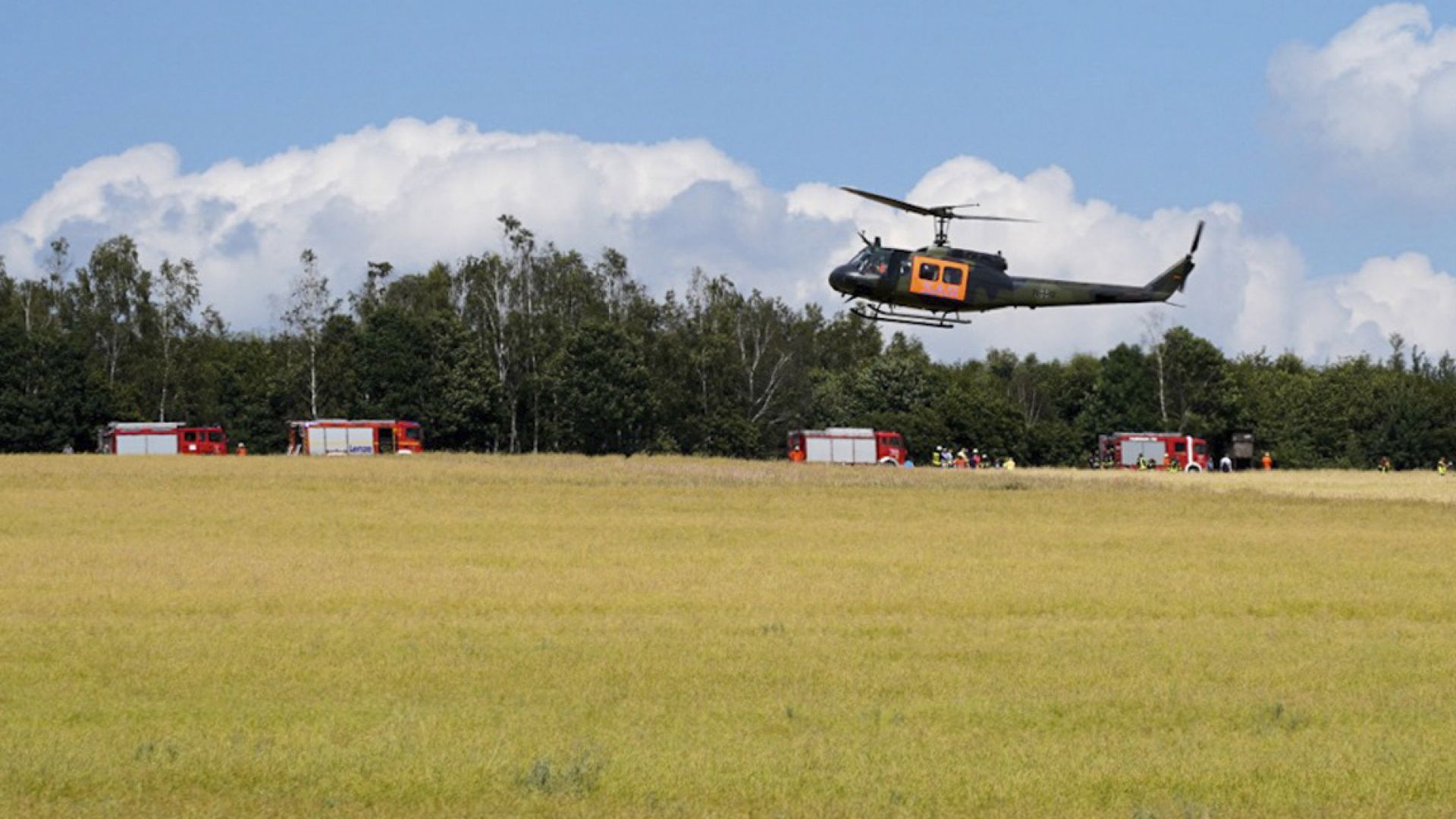 Хеликоптер на германските въоръжени сили Бундесвера се разби недалече от