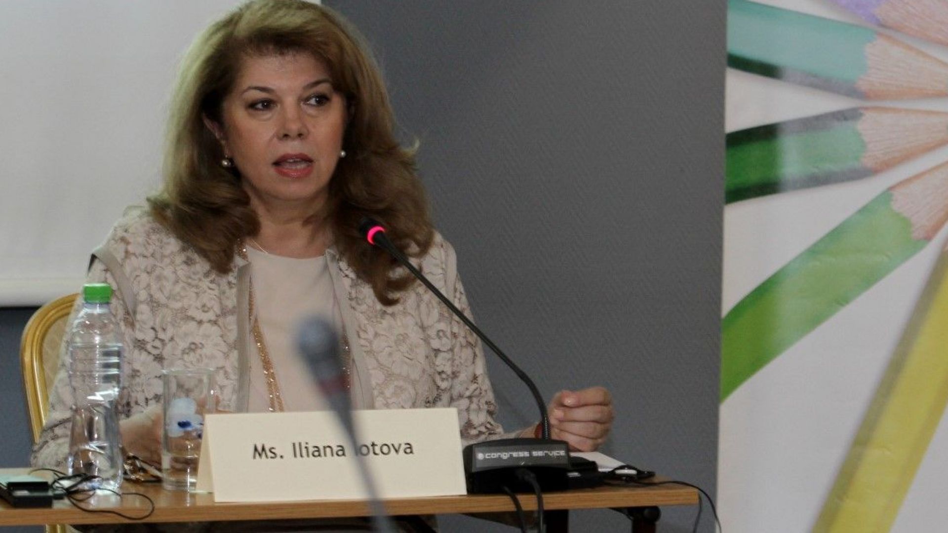 Вицепрезидентът бие тревога за българските общности в Албания и Украйна