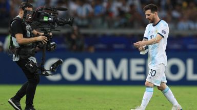 Аржентина след загубата: Не се отказвай, Лео!
