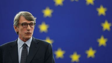 Председателят на Европейския парламент Давид Сасоли призова да се допуснат