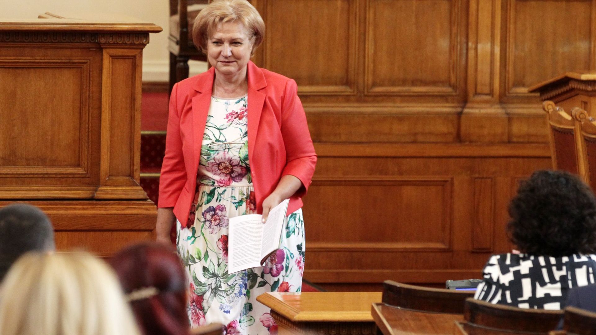 След отлагания и дълги спорове днес депутатите трябва да решат