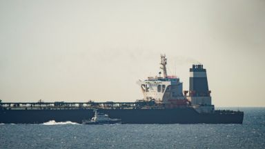Танкер, за който се подозира, че доставя петрол за Сирия, беше задържан в Гибралтар
