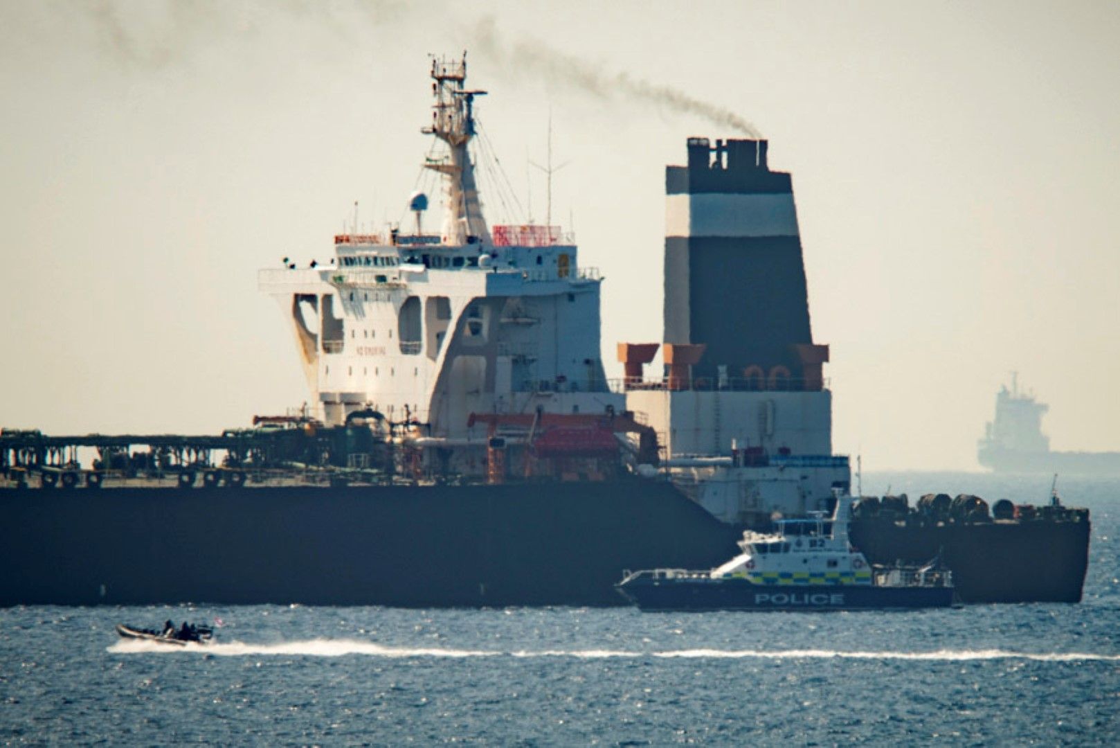Танкер, за който се подозира, че доставя ирански петрол за Сирия, беше задържан в Гибралтар, 4 юли 2019 г.