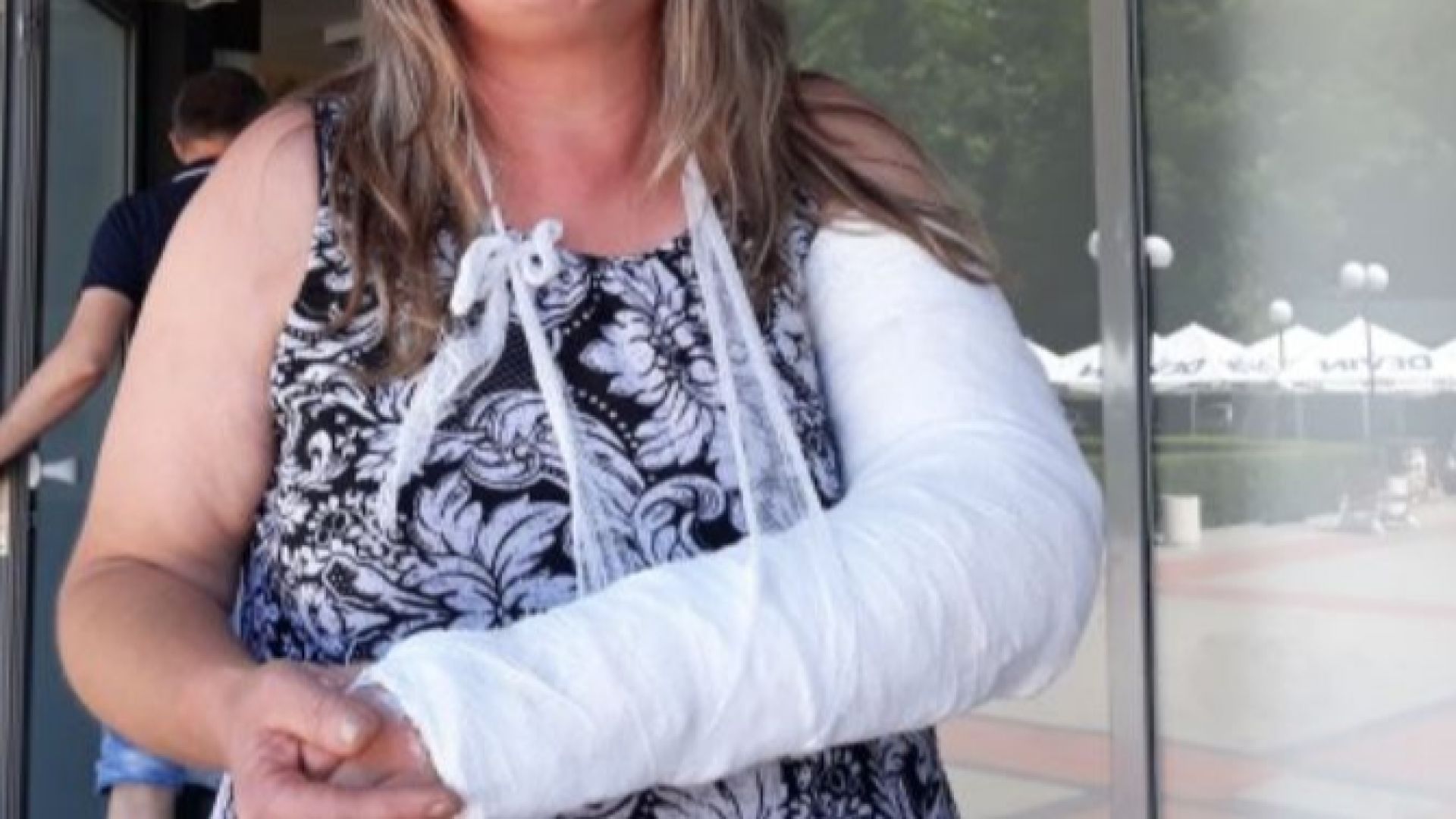 Среднощен побой стрелба и палеж в Катуница семейство е