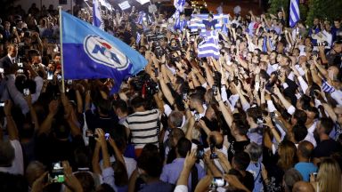  Историческа победа за Нова народна власт, Ципрас счита загубата за краткотрайна 