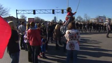Жители на "Горубляне" пак блокират "Цариградско шосе"