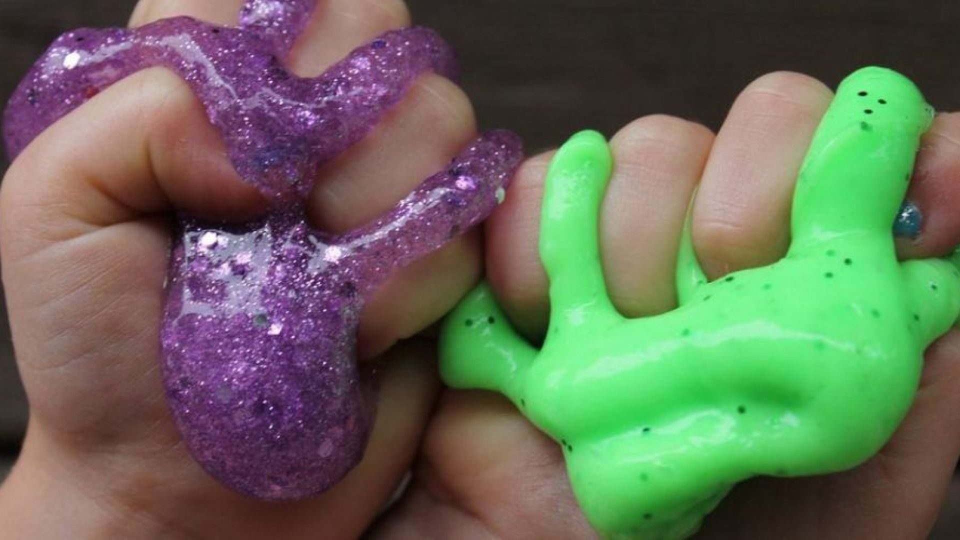 Детските играчки от типа slime по известни като желе слуз или