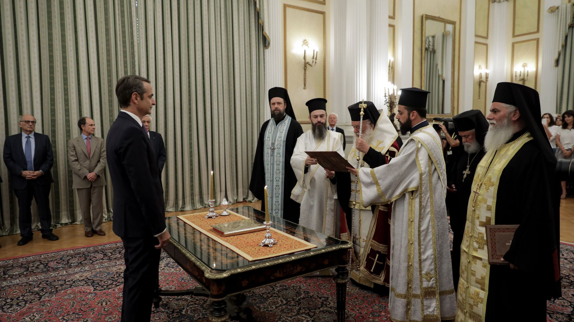 Новият премиер на Гърция Кириакос Мицотакис обяви състава на своето