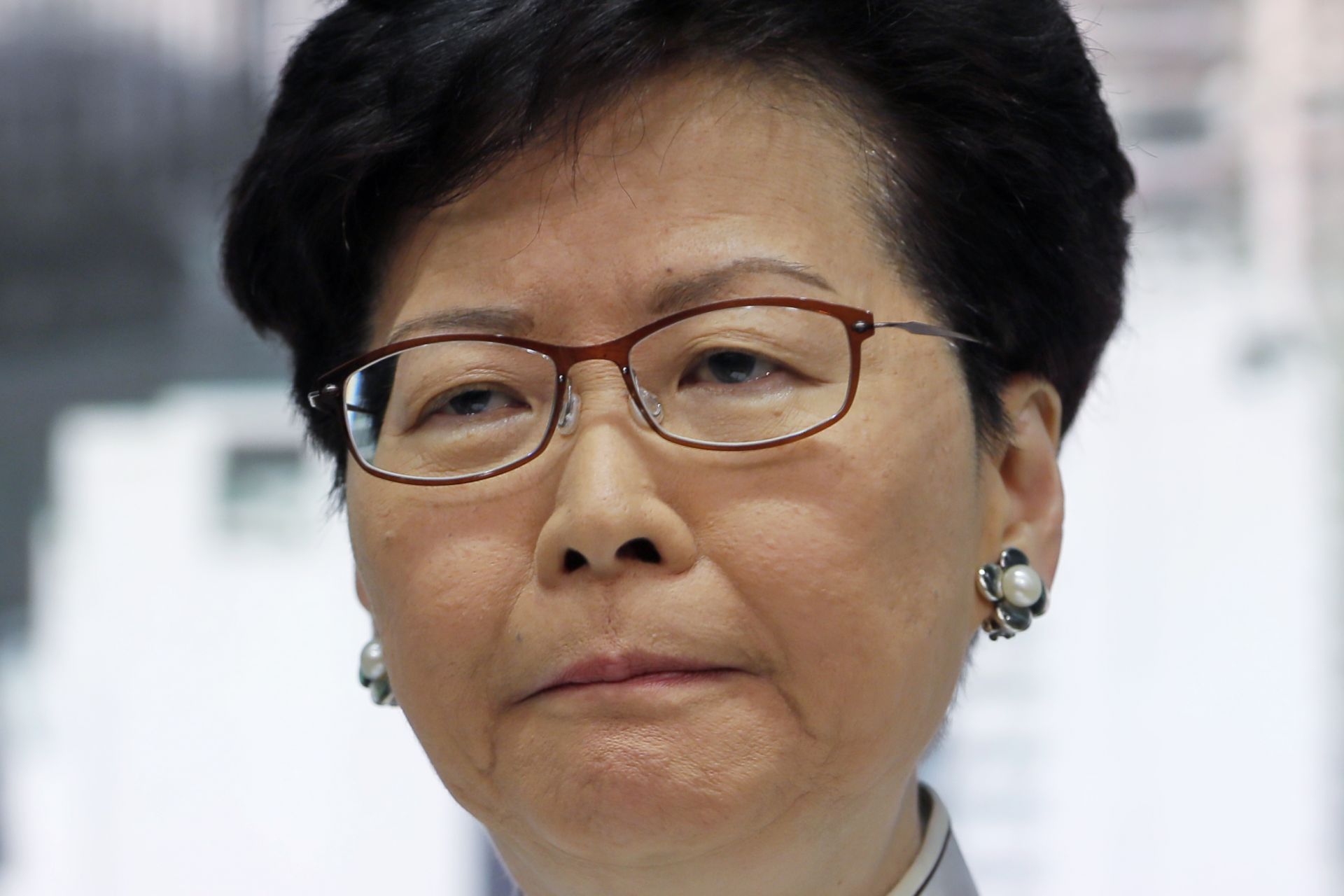 Законопроектът за екстрадицията, който разпали най-голямата политическа криза в Хонконг от десетилетия, е "мъртъв", заяви Кари Лам