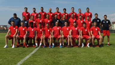 ЦСКА очаква Романтиците, създали футболните величия на Черна гора