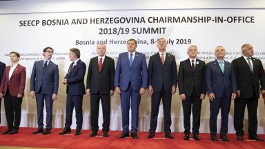 *Сърбия" и Албания"  пак разменят остри реплики за Косово