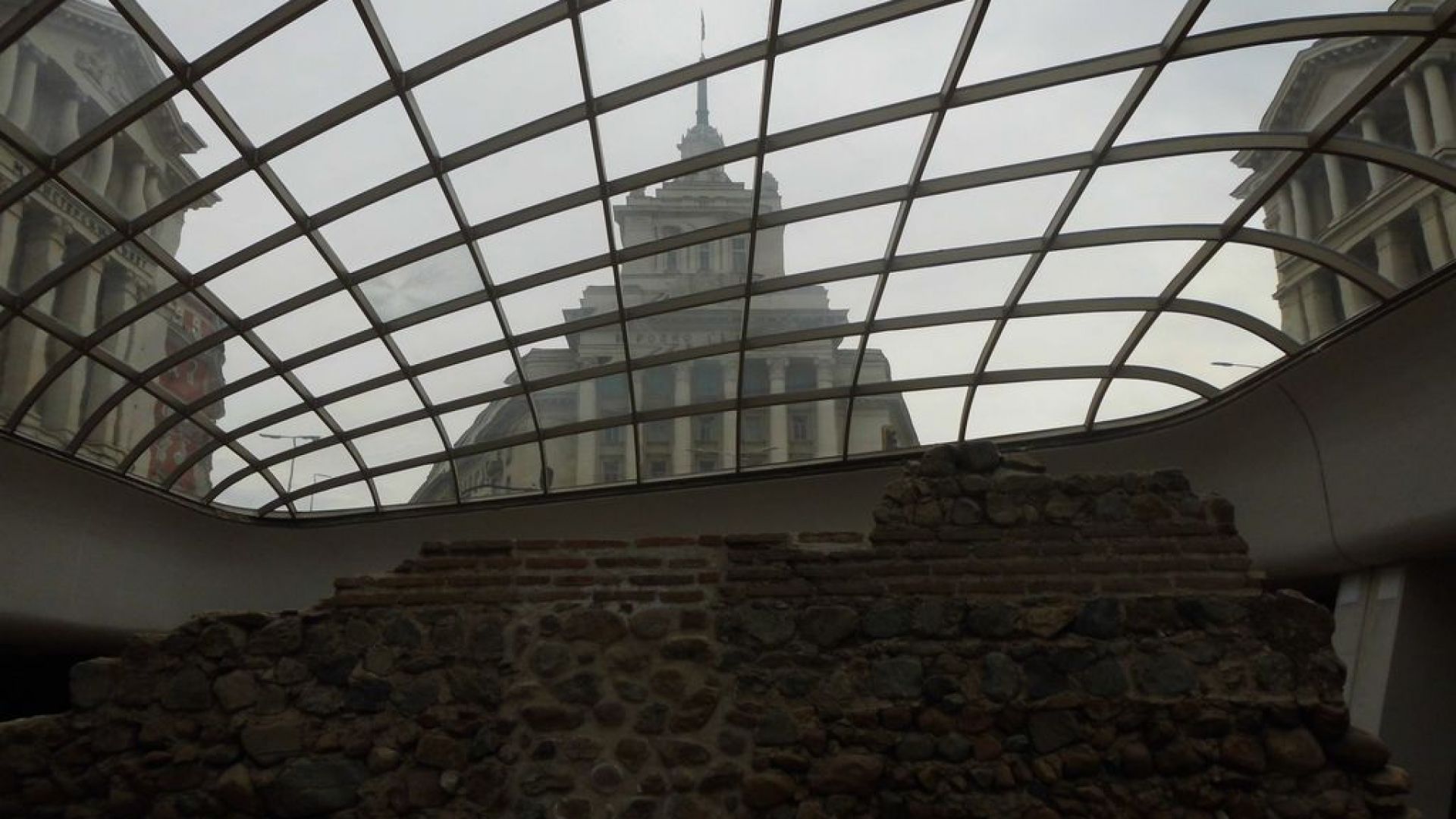 Натоварен с ключови събития е днешният ден Само в рамките