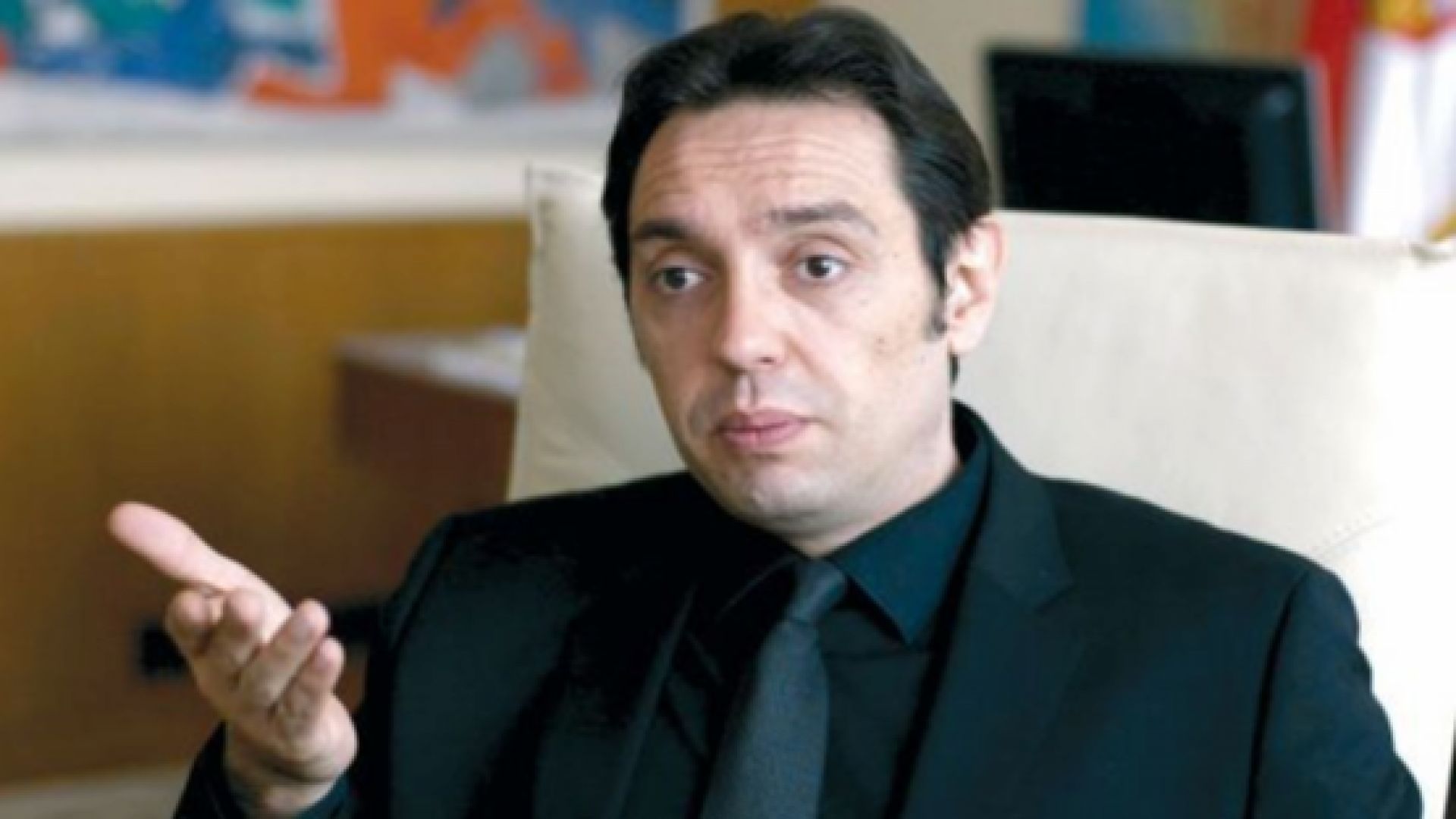 На сръбския министър на отбраната Александър Вулин и делегации на