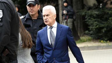 Сидеров: НФСБ и ВМРО обмислят притискане на ГЕРБ с участието на Цветанов