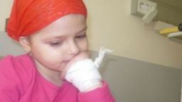 Родителите на починало болно дете осъдиха МЗ и НЗОК на 100 000 лева