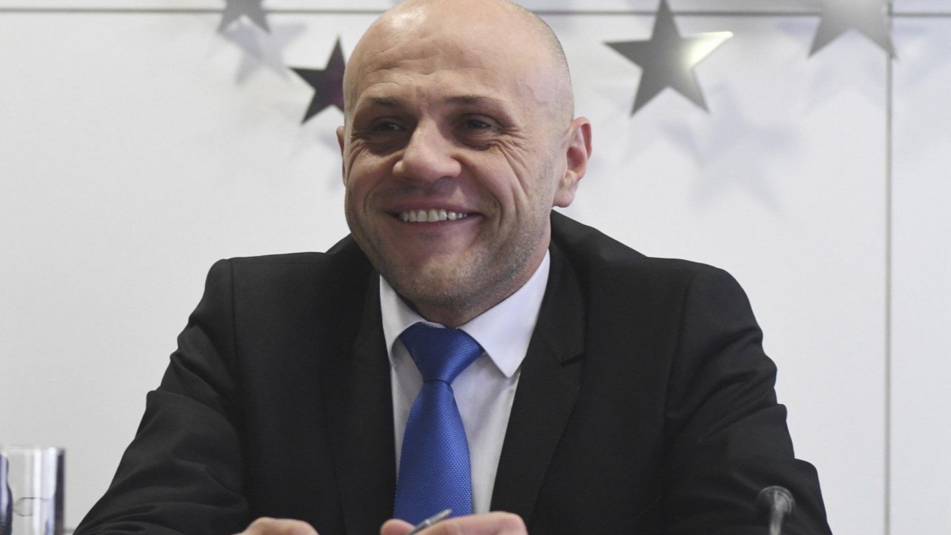 Хората от ЦИК казват че при 6000 машини има риск