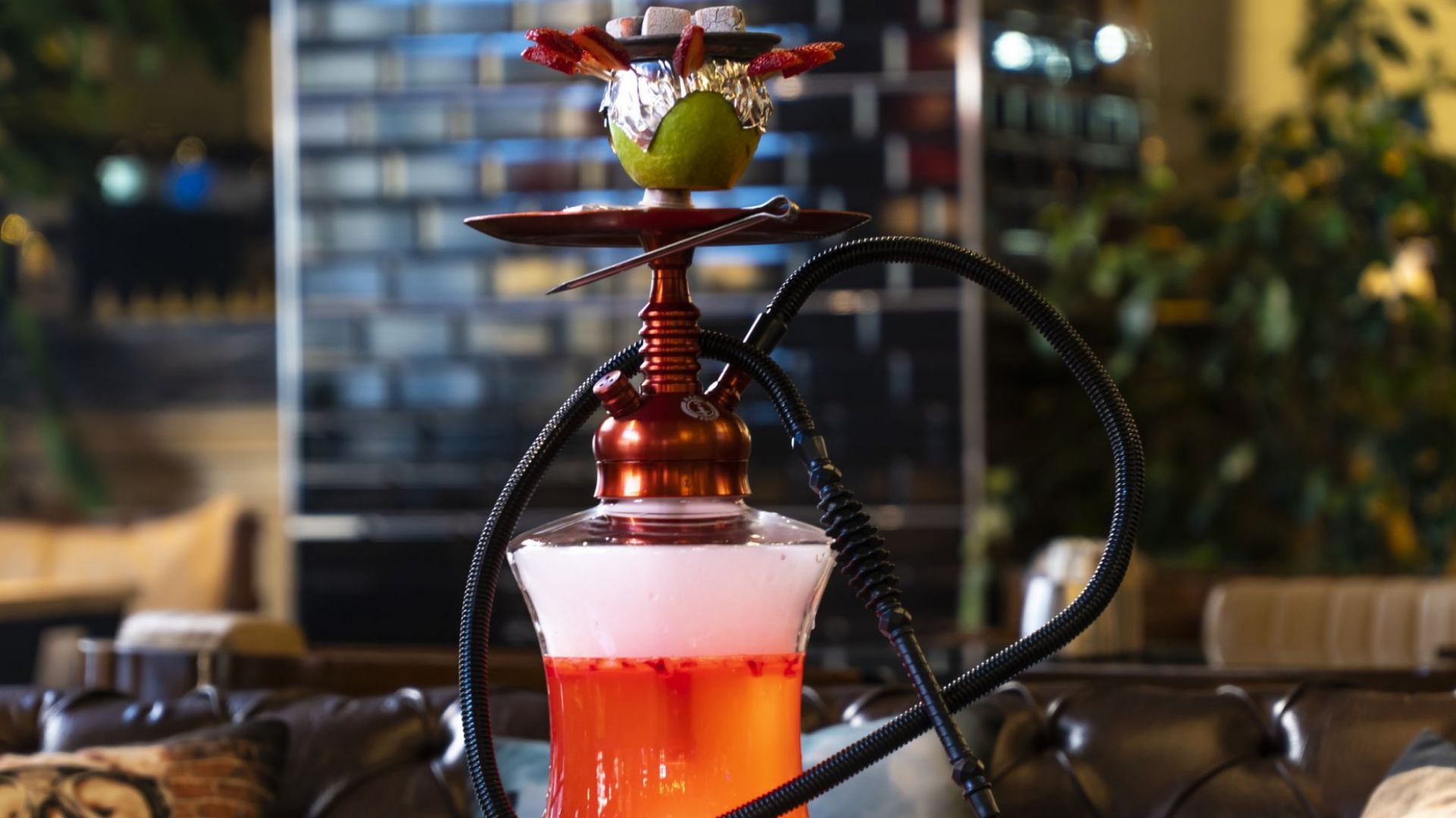 Включват вещество съдържащо се в течности за е цигари и наргилета