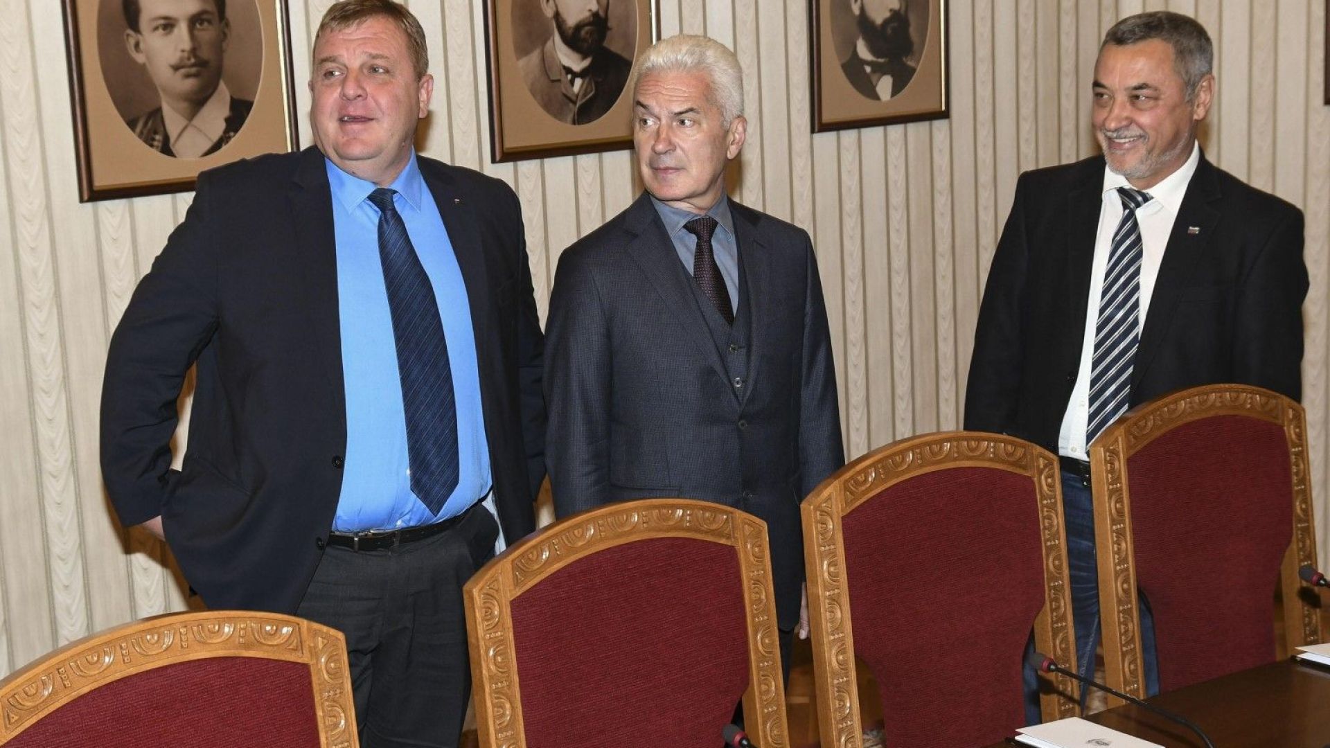 Вицепремиерът Красимир Каракачанов изпрати писмо до Волен Сидеров в което