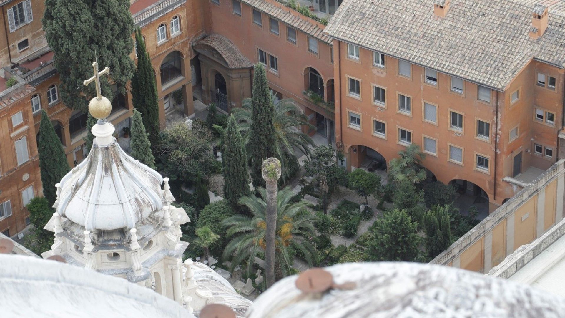 Нищо не беше открито в двата гроба отворени днес в