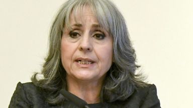 Конституционна реформа се прави в спокойна държава и при добри