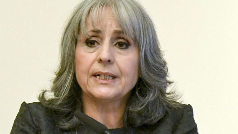 Конституционна реформа се прави в спокойна държава и при добри