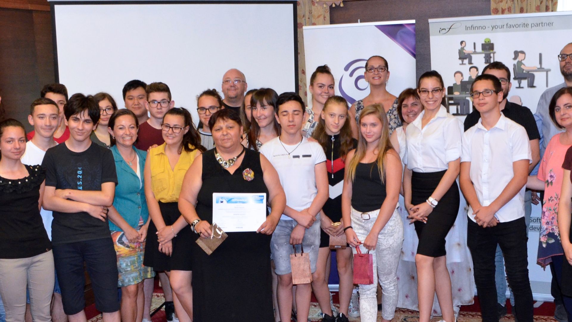 Завърши академията за млади таланти Growing Talents на Samsung България