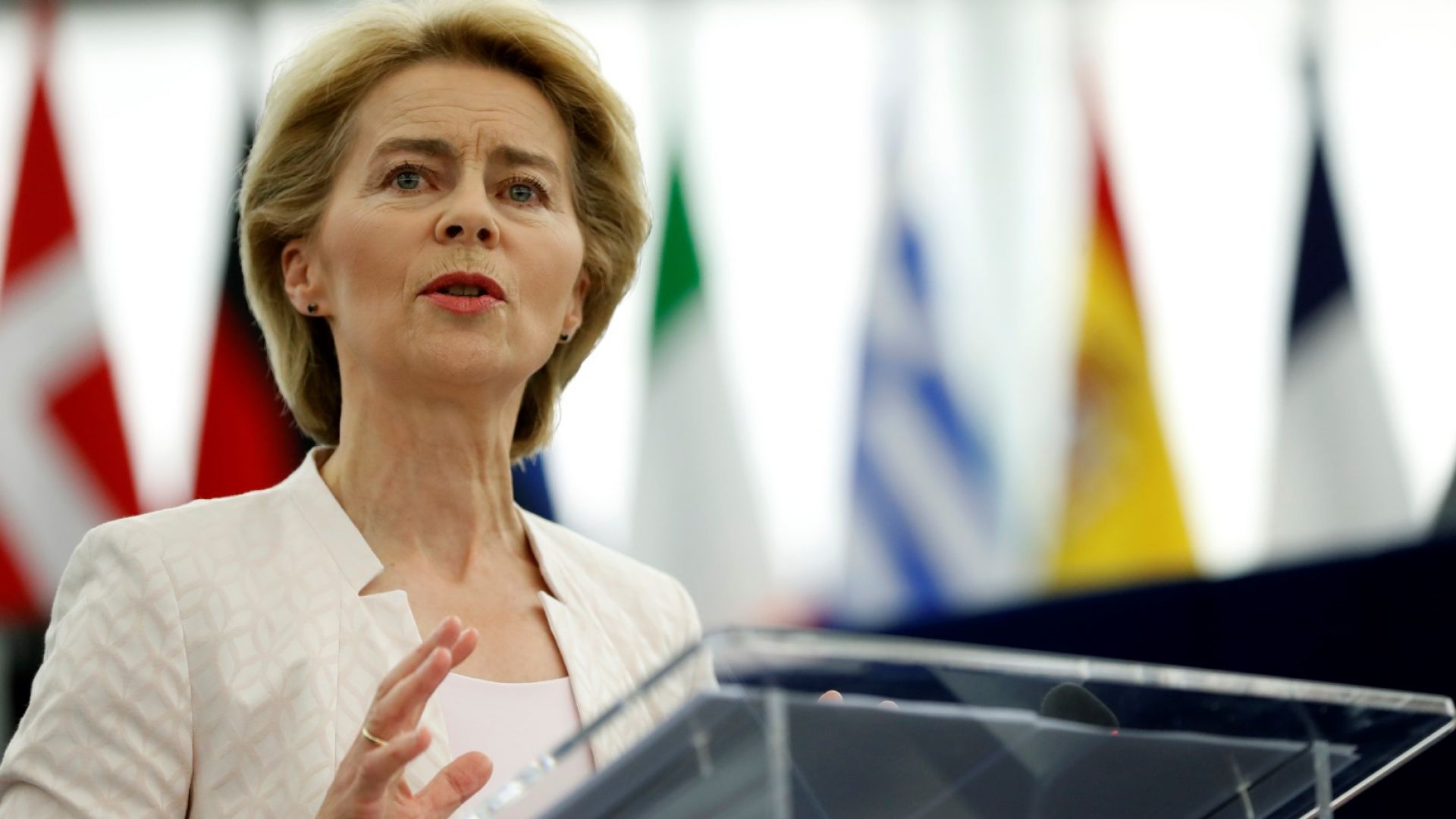 Германката Урсула фон дер Лайен обеща като председател на Европейската