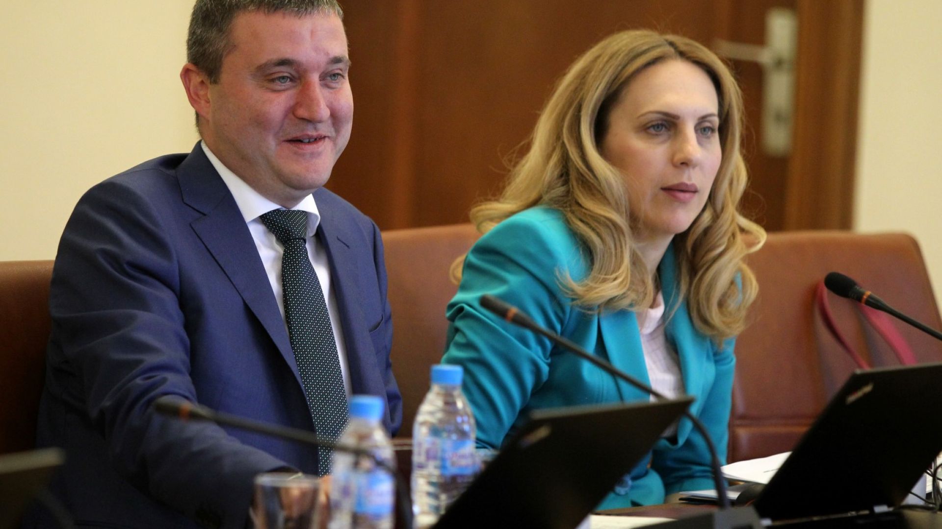 На този етап не се обсъжда уволнението на изпълнителния директор