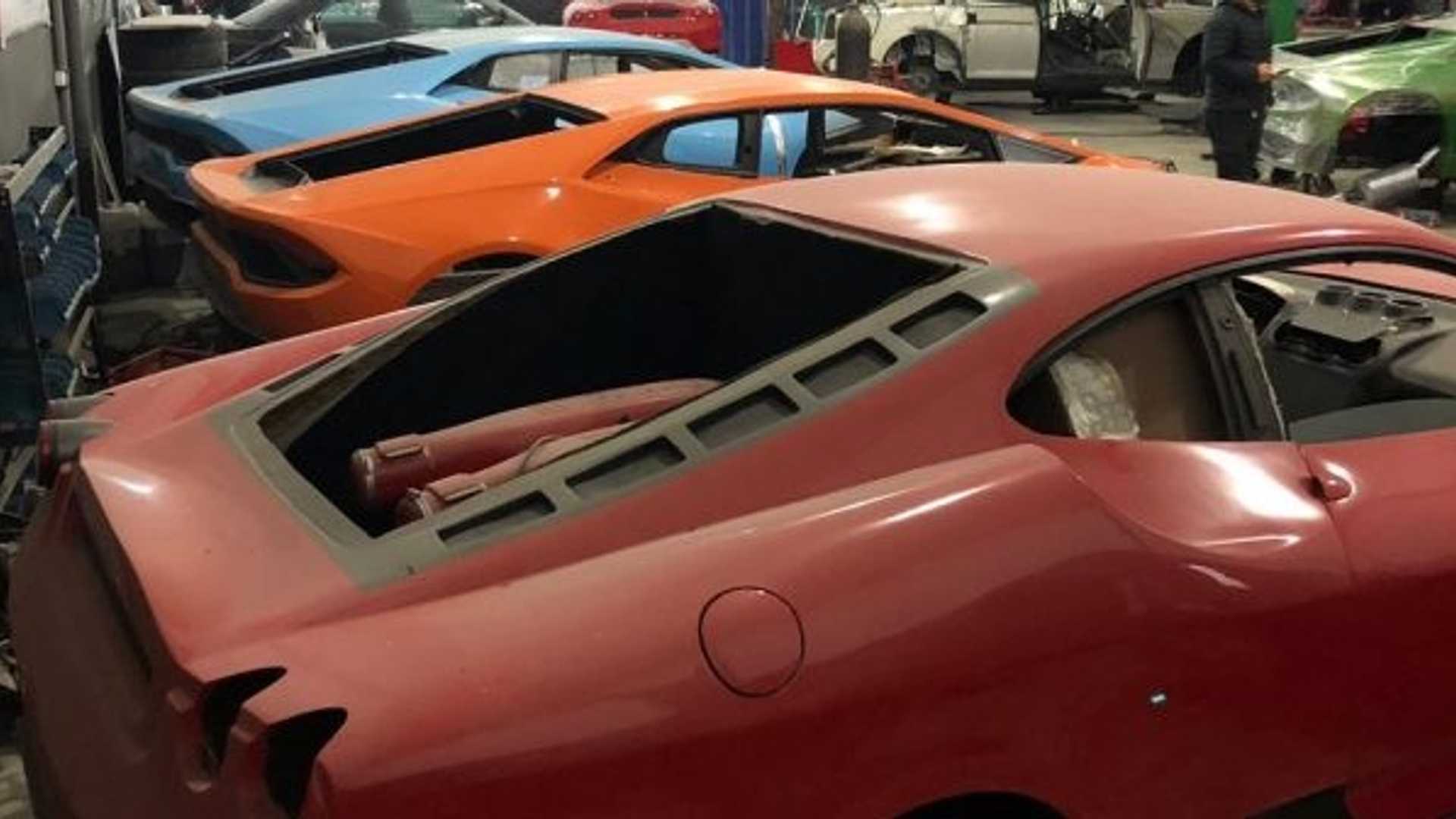 Разбиха фабрика за нелегални Ferrari-та