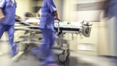  КНСБ: Над 55 процента от здравните работници се трудят под стрес 