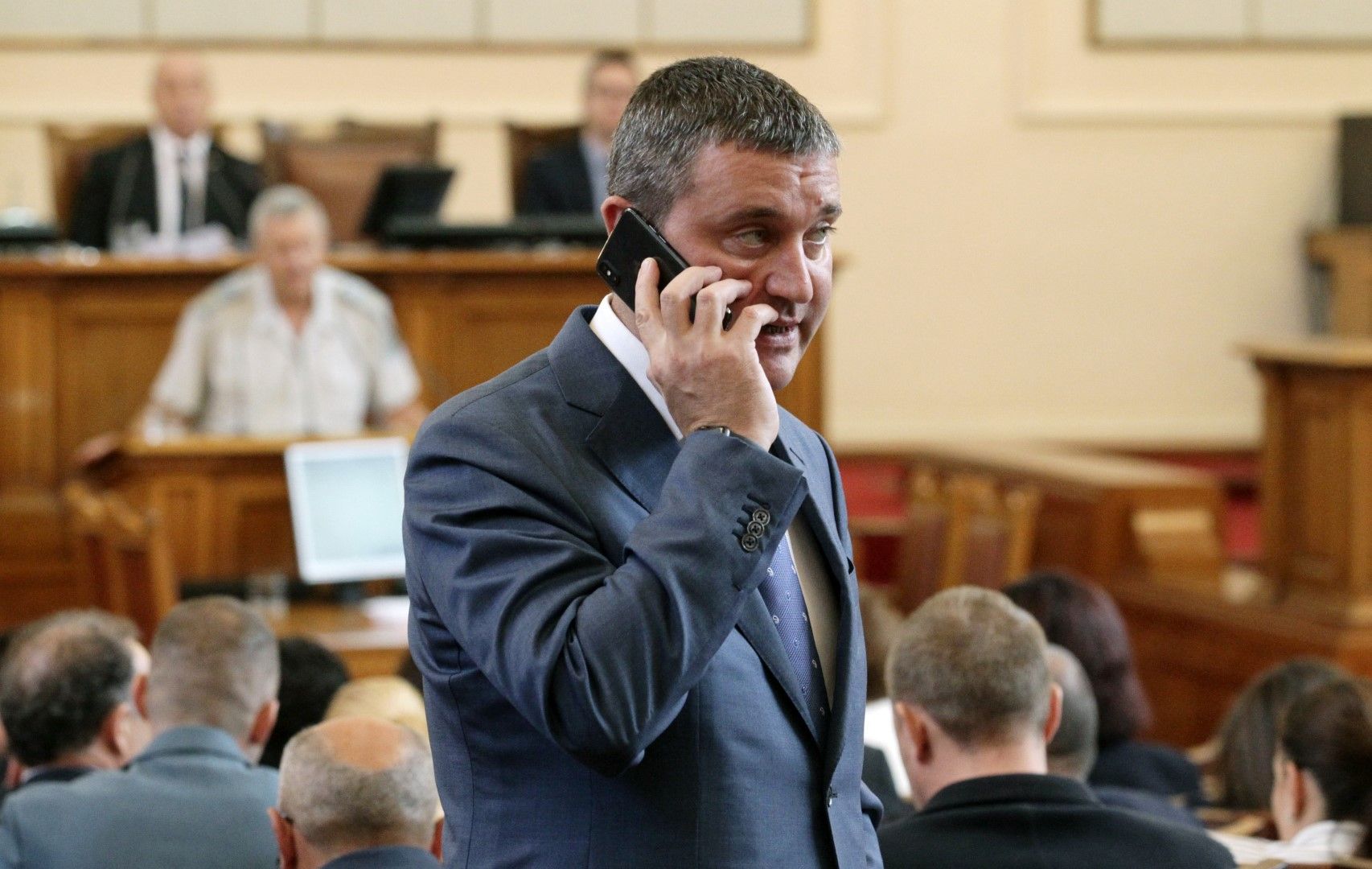 Министър Горанов декларира, че държавата ще плати на всички, които са подали заявление за изплащане на средствата, в законоустановения срок