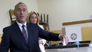 Премиерът на Косово подаде оставка, заподозрян във военни престъпления