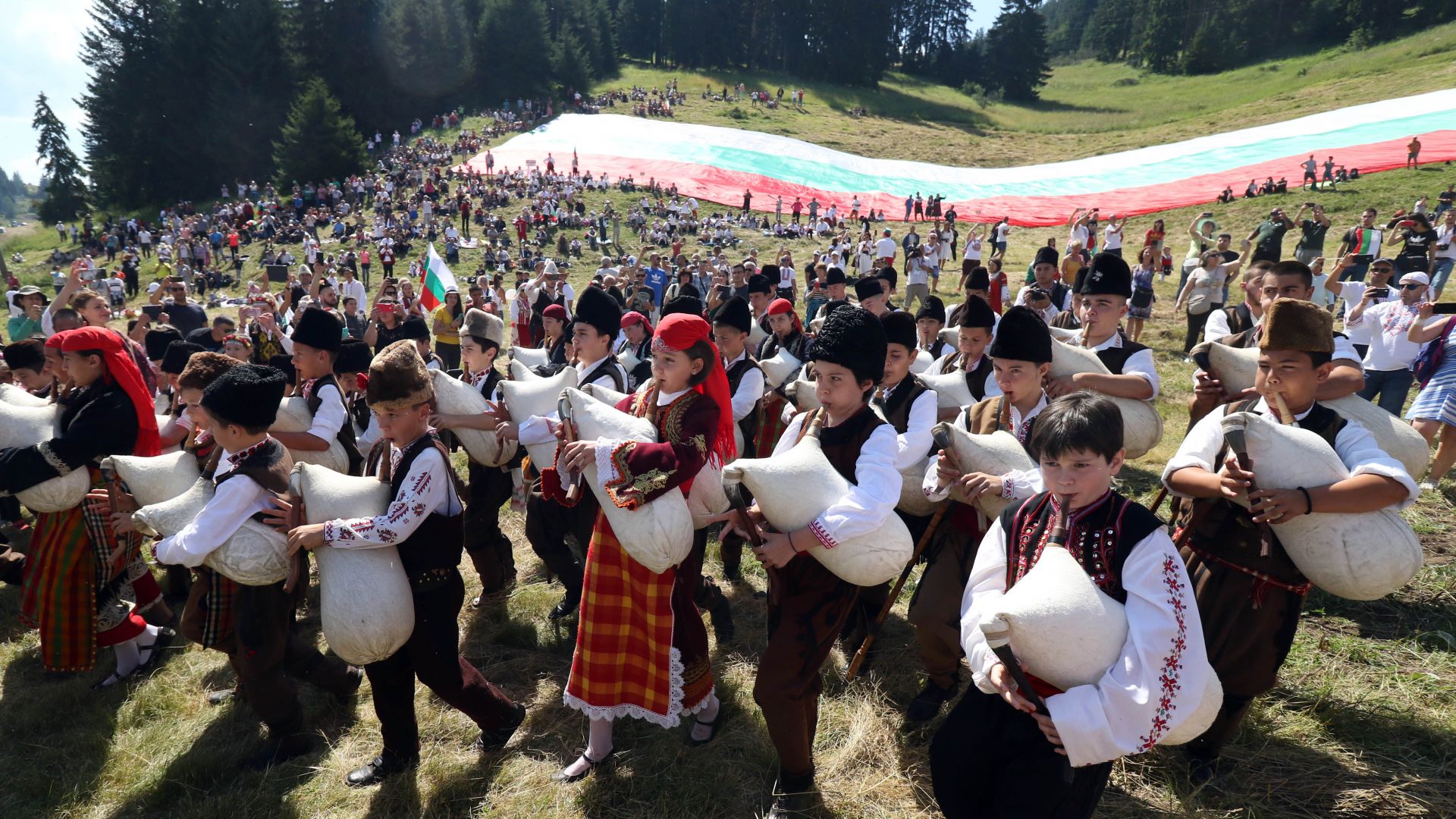 Трябва да вземем пример от Рожен за да бъдем по разумни