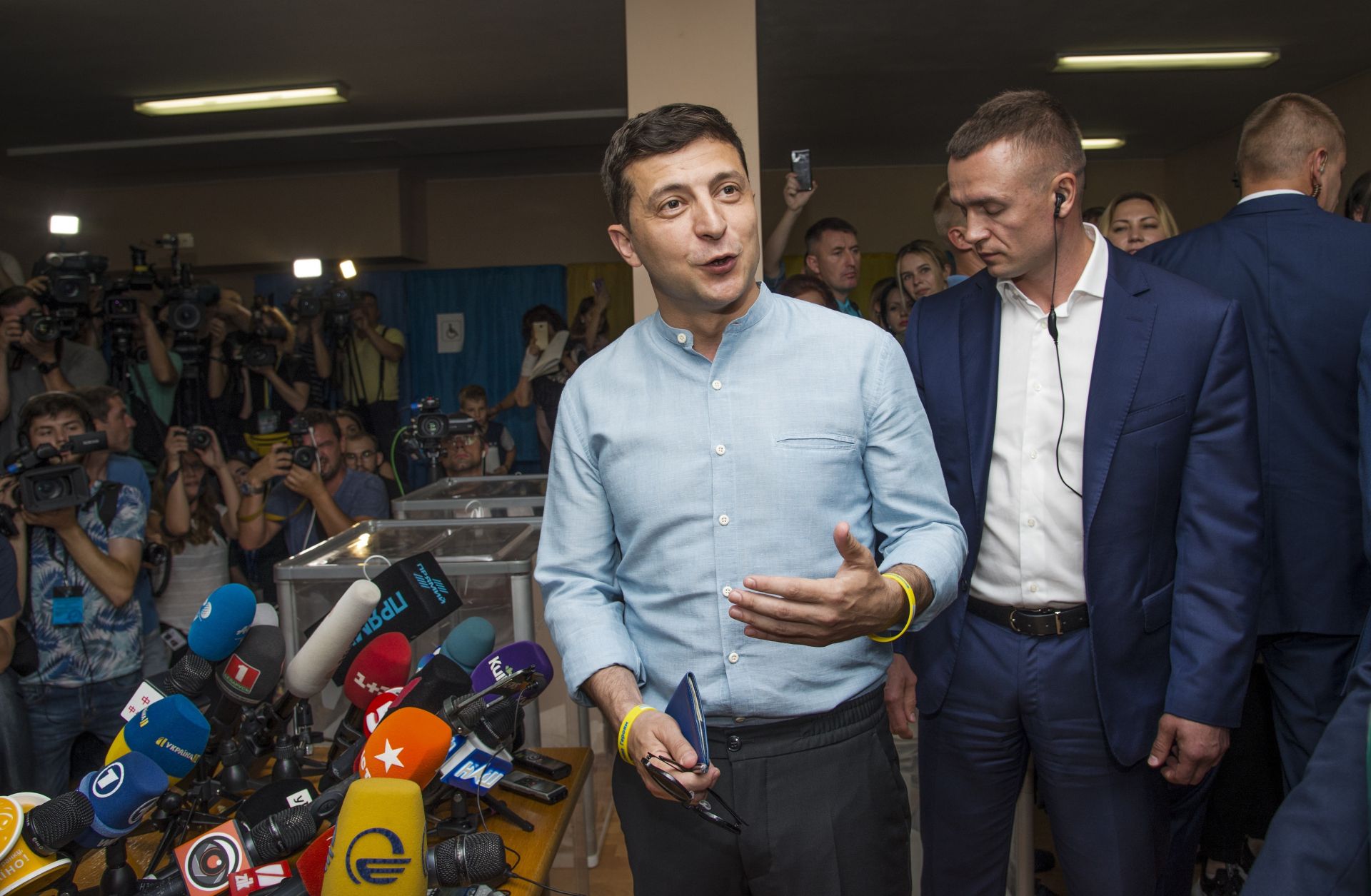 Украинският президент Володимир Зеленски заяви, че иска нови лица в предстоящата парламентарна коалиция