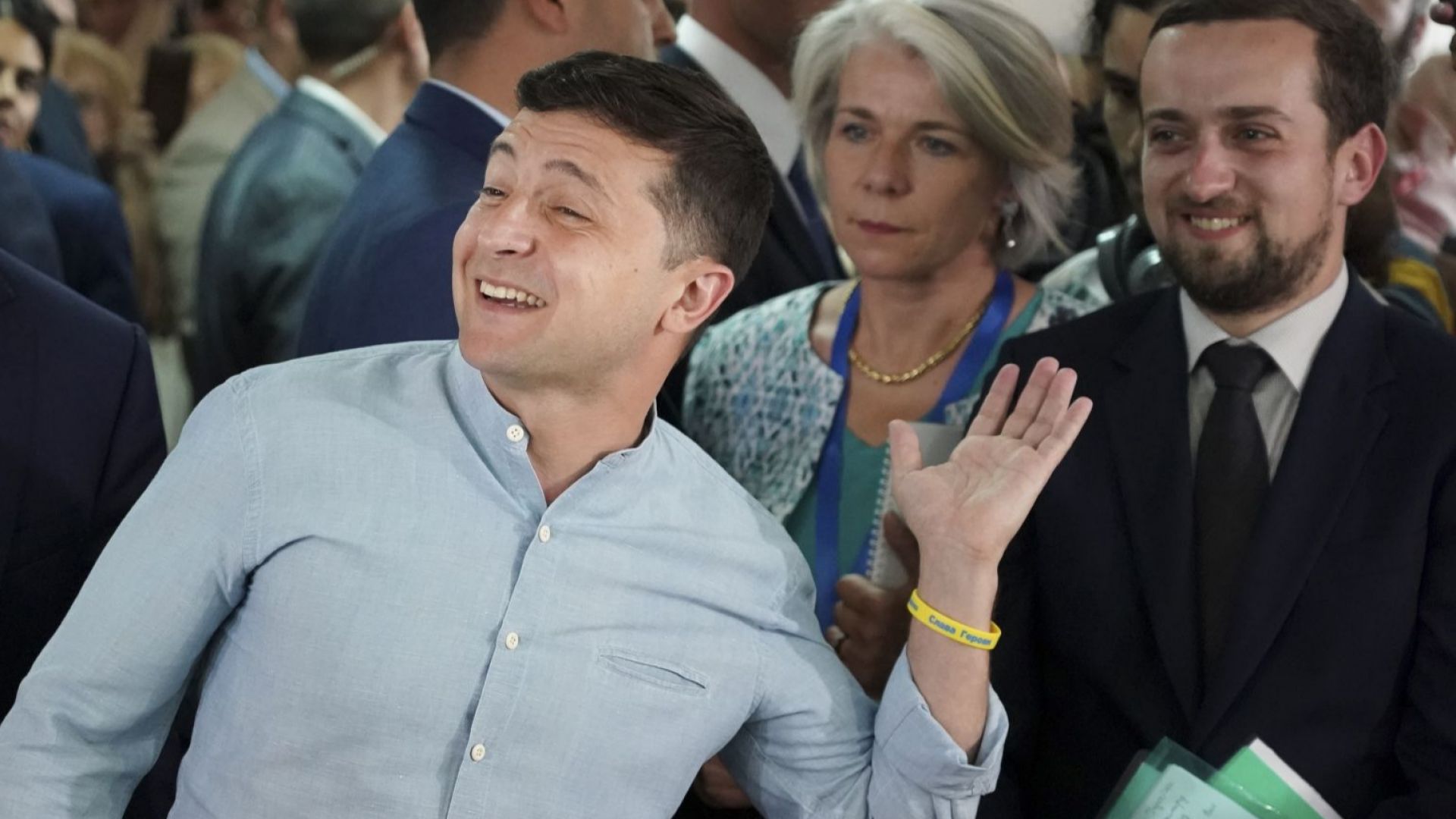 Партията Слуга на народа на президента Володимир Зеленски печели парламентарните