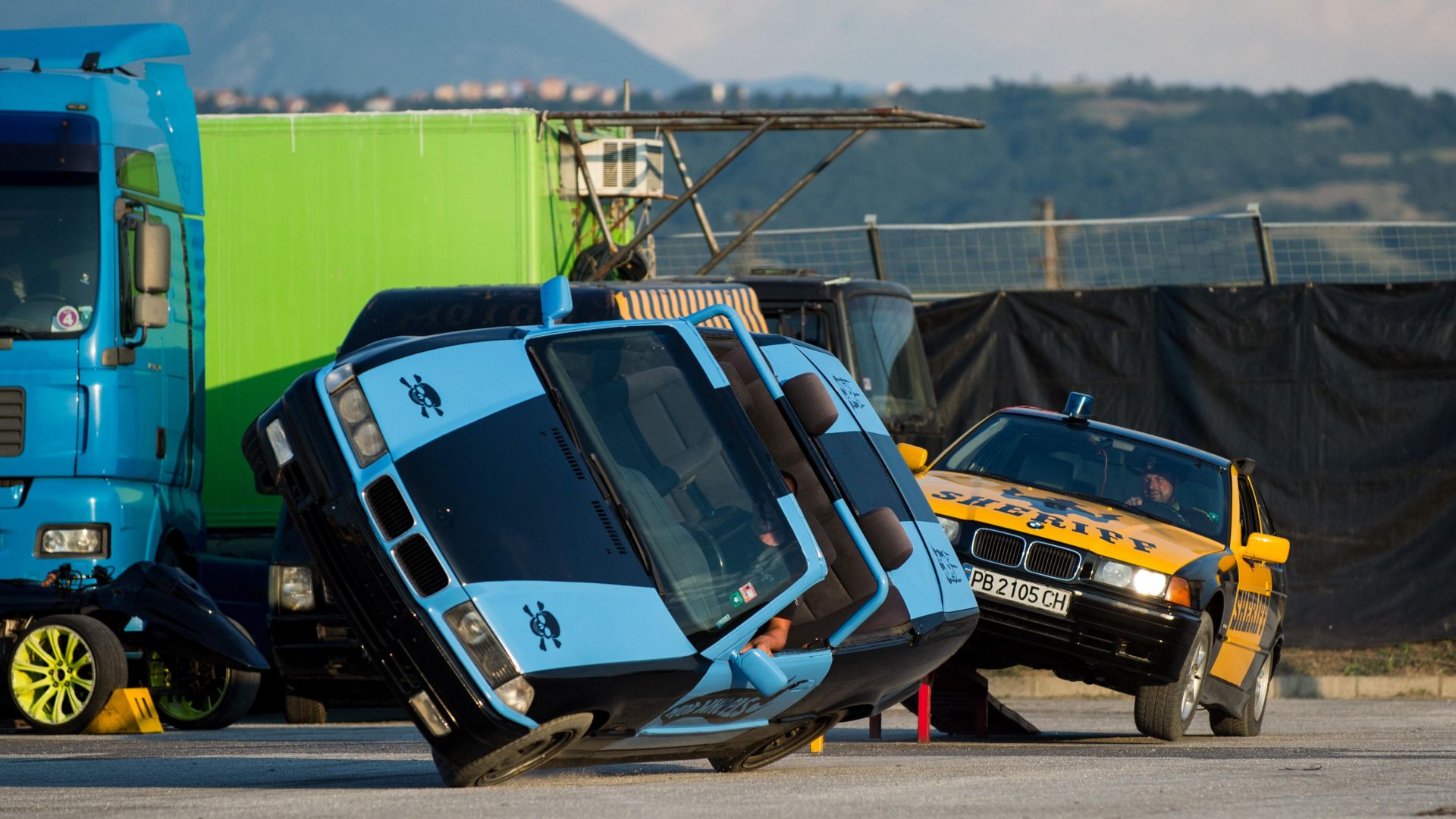 Жители и гости на Благоевград наблюдаваха днес мото шоу включващо