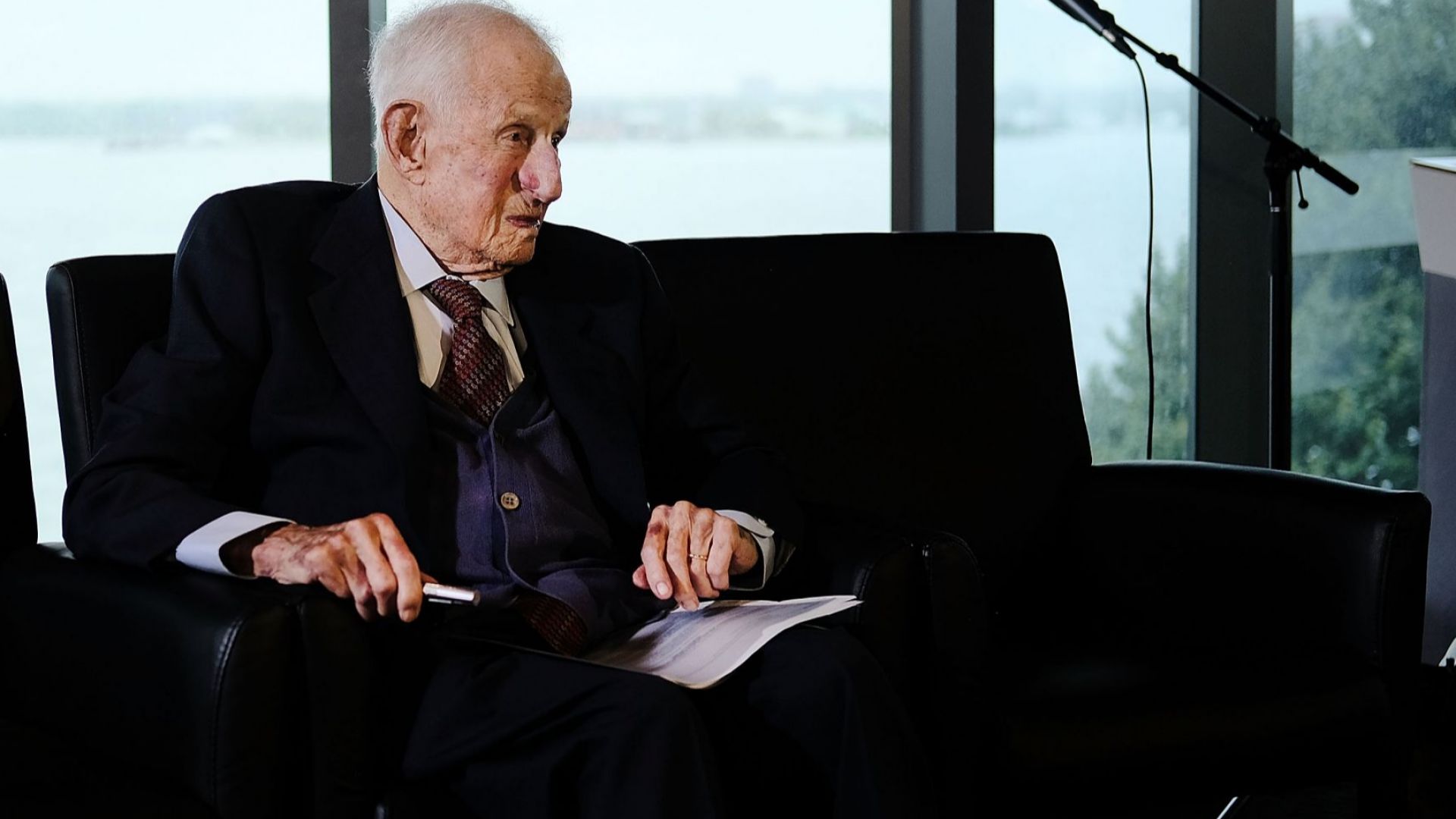 Легендарният окръжен прокурор на Манхатън адвокат и филантроп Робърт Моргентау