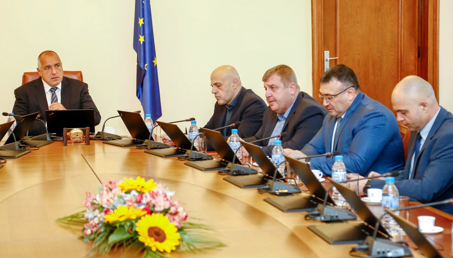 Премиерът Бойко Борисов свика на 16 юли извънредно заседание на Съвета по сигурността към Министерски съвет, заради извършеният нерегламентиран достъп до сървърите на Националната агенция по приходите