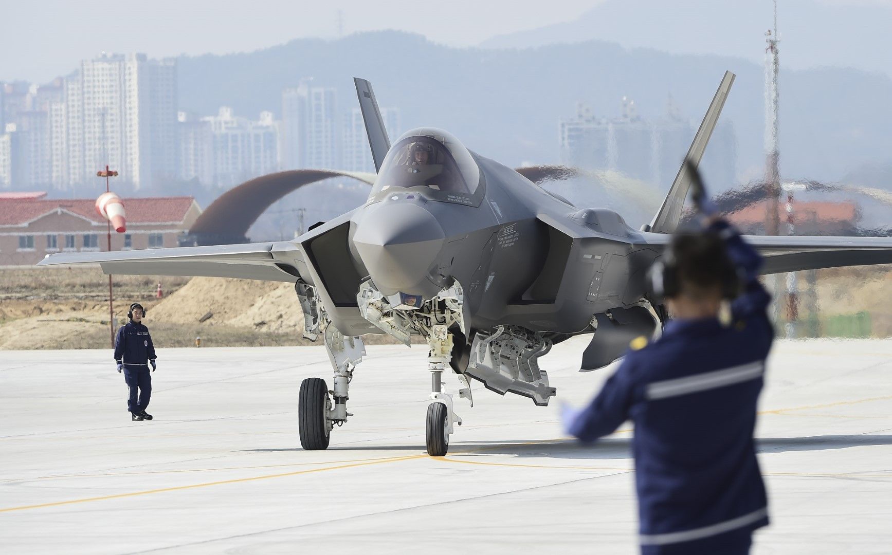 Южна Корея ще купи до 40 изтребителя Ф-35 (F-35) от САЩ