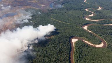 След наводненията, огромни пожари заплашват сибирската тайга