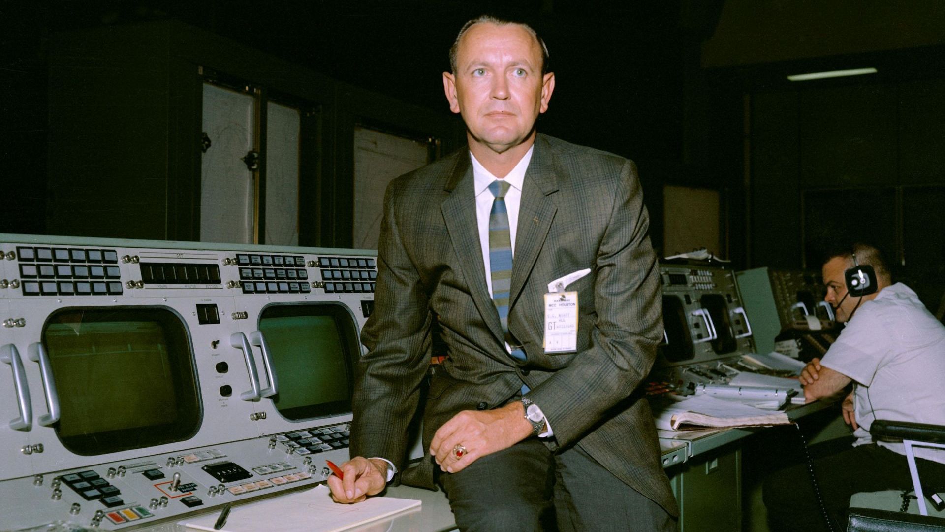 Почина първият ръководител на космически полети на НАСА Крис Крафт