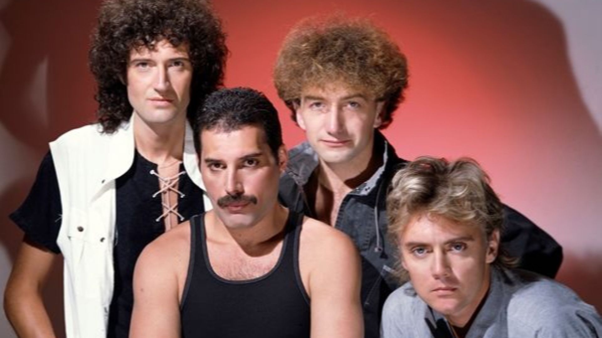 Хиляди фенове на Queen пуснаха в мрежата свои версии на три парчета на бандата