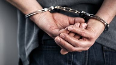 24-годишен ограби обменно бюро в Каварна, задържан е 