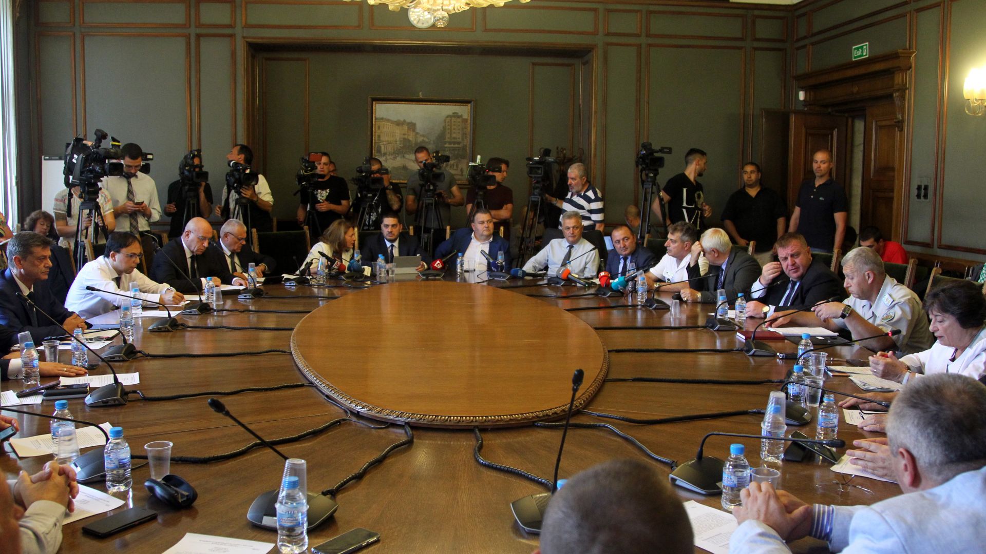 Законопроектът за държавния бюджет беше подкрепен в парламентарната Комисия по