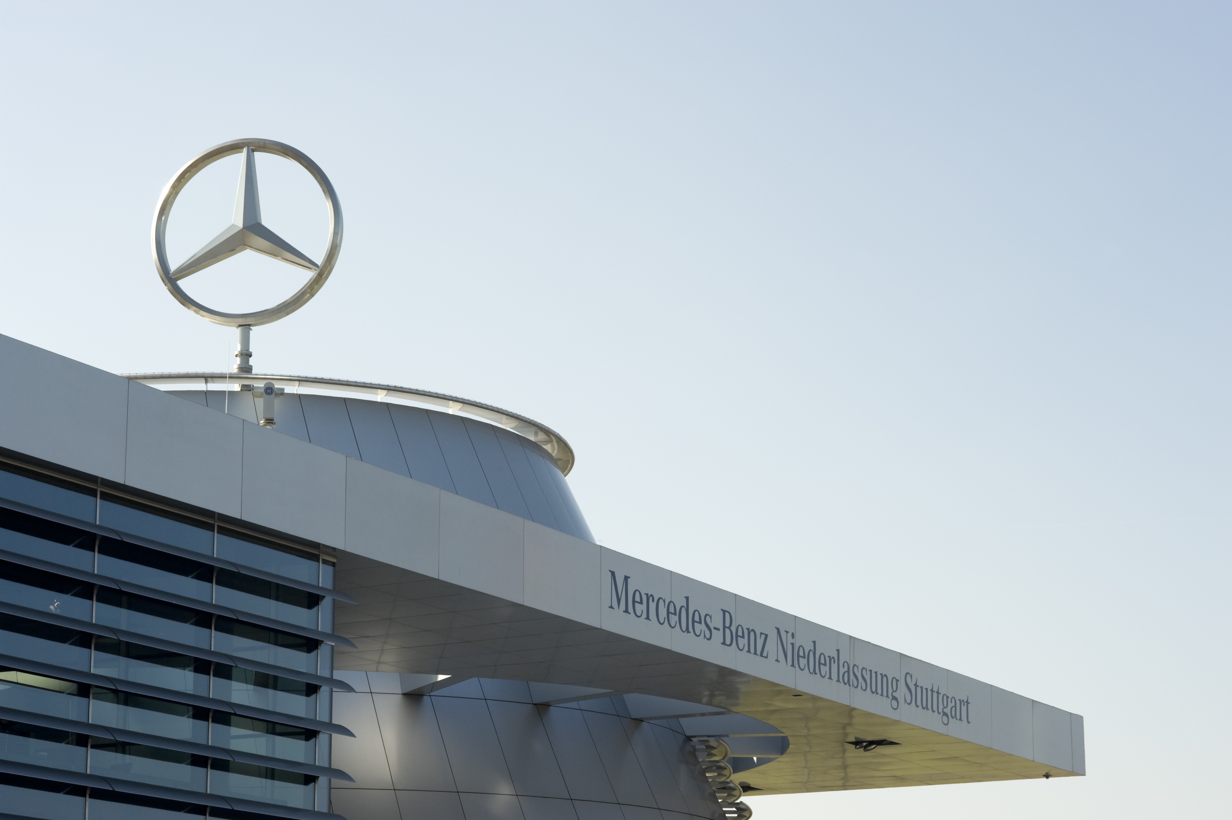 Daimler AG загуби $1,3 млрд. заради въздушините възглавници