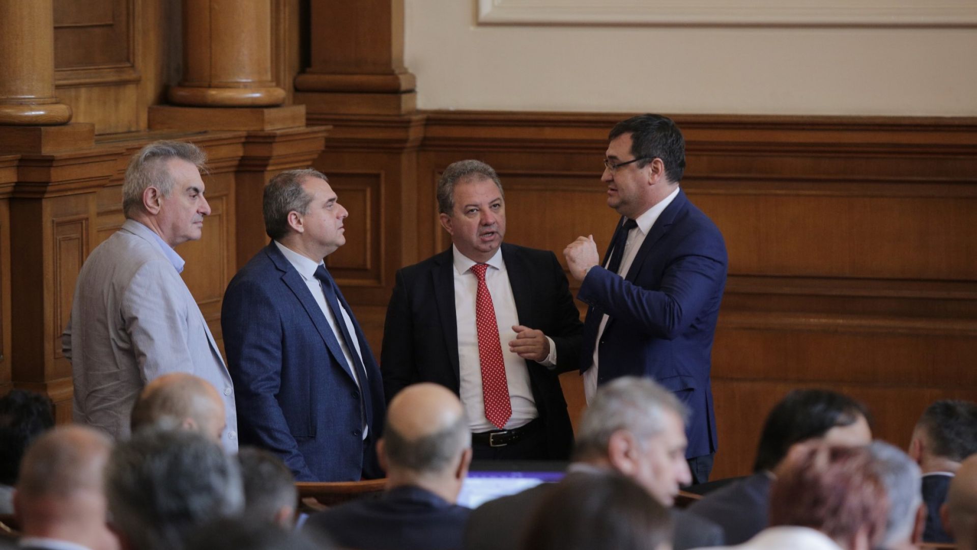 ГЕРБ денонсира коалиционното споразумение в частта му с доброволните формирования